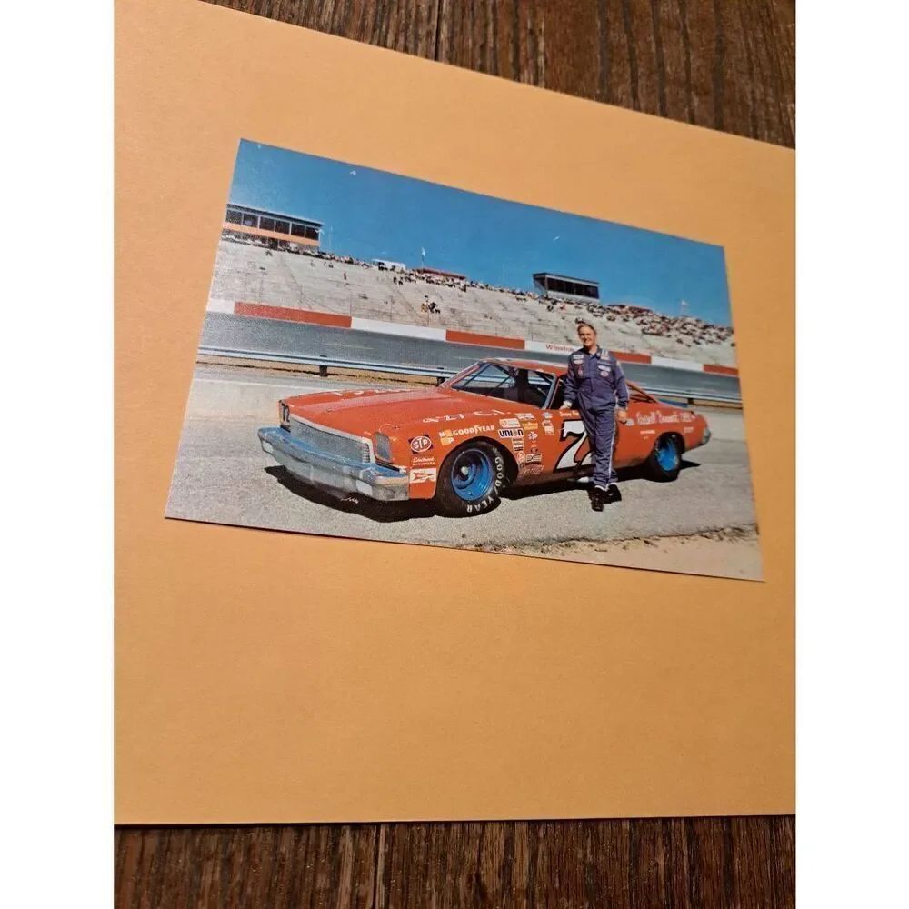 Vintage Benny Parsons #72 NASCAR Postcard STP GN Champ Racing Pictorial 5x7